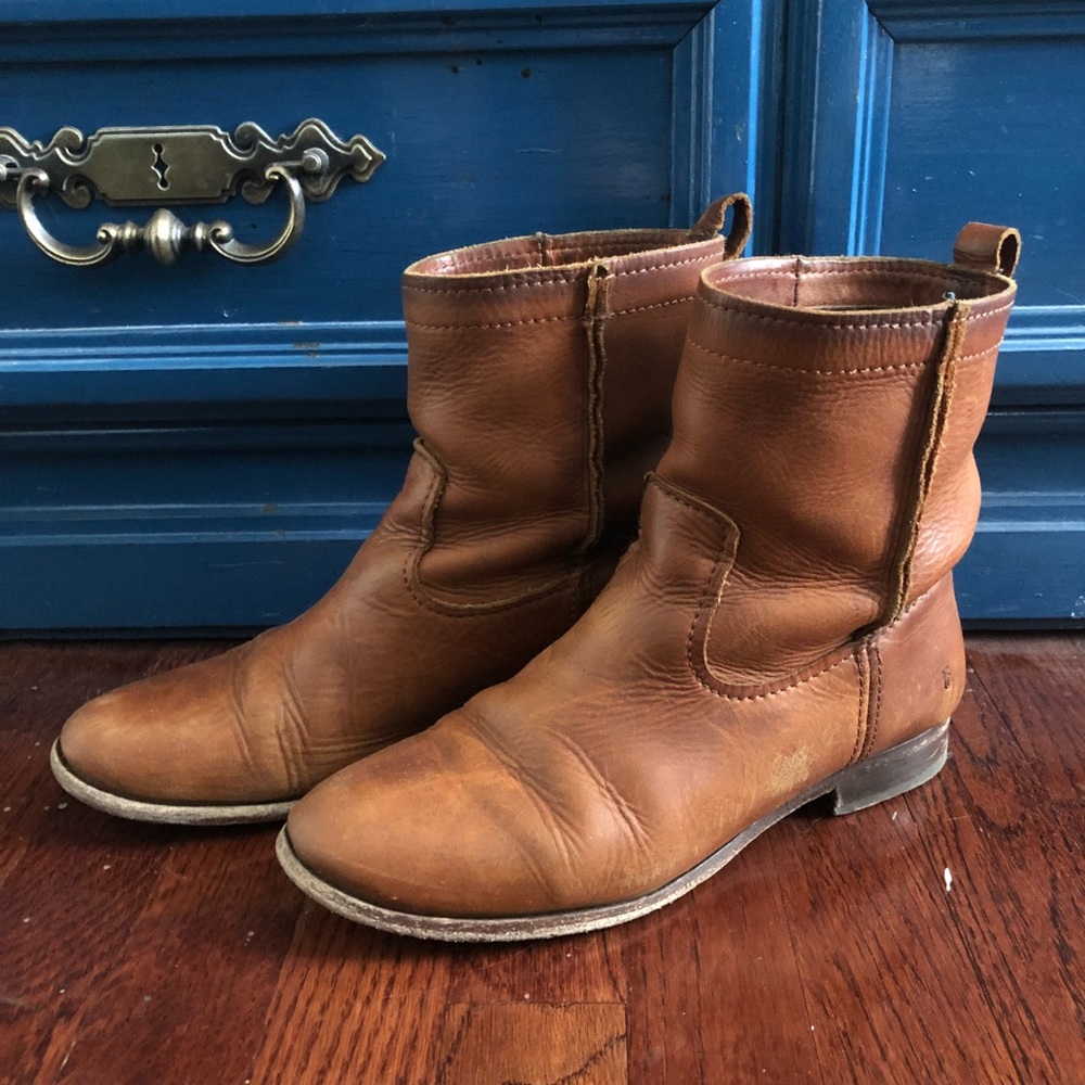 Frye Cara Boots